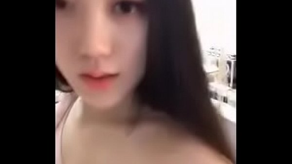 Em teen mới lớn cực xinh vú đẹp