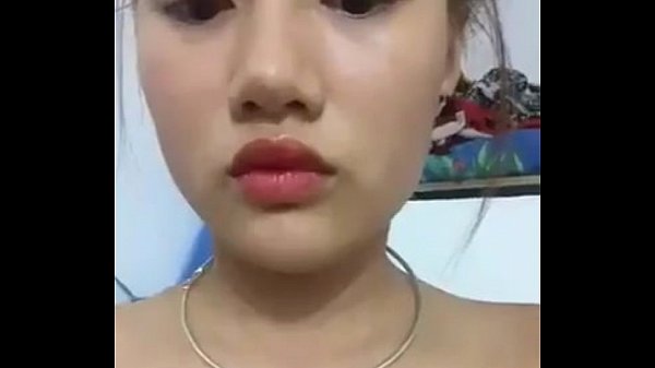 Gái dâm show hàng kiếm trai nuôi