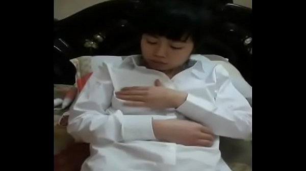 Bé Heo show lồn ngon còn tươi rói