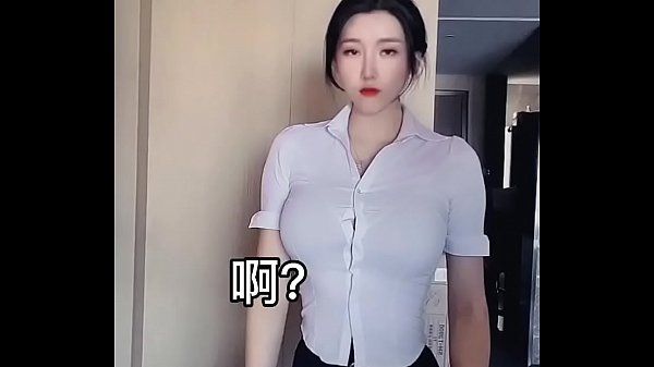 Cô em dễ thương zú căng đét nhảy nhót