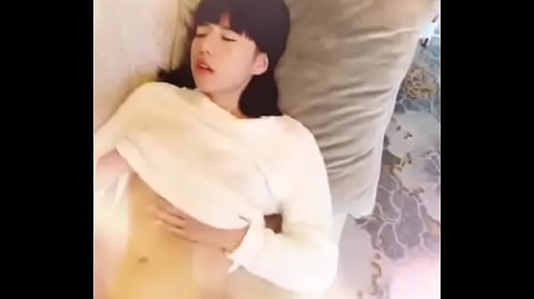 Phá trinh được em sinh viên xinh đẹp mông cực khủng