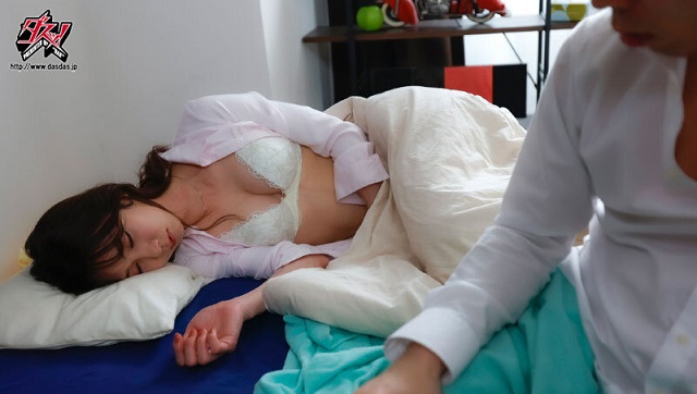 Cho chị vợ uống thuốc mê rồi đè ra địt cực đã